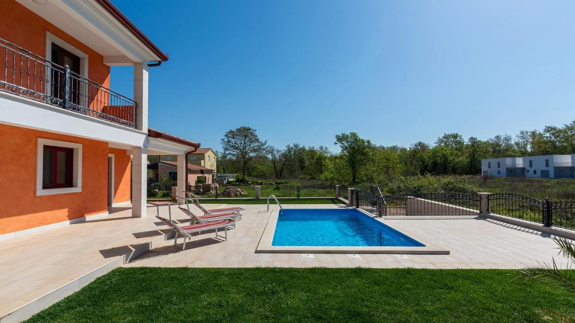 Villa Nia With Private Pool كاريغادور