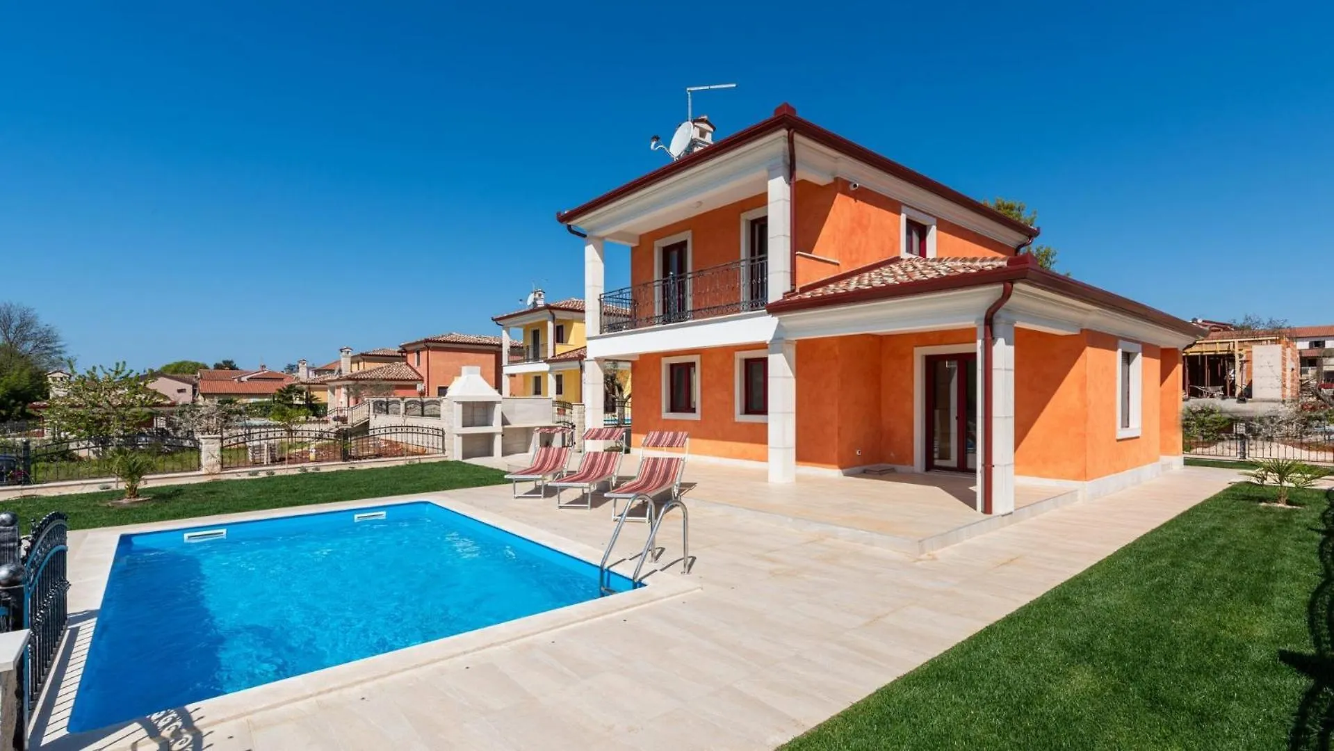Villa Nia With Private Pool كاريغادور
